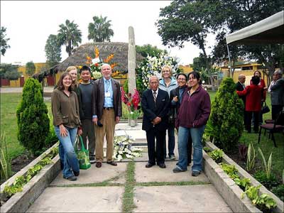 Flickr Link: Posing at Tello's tomb