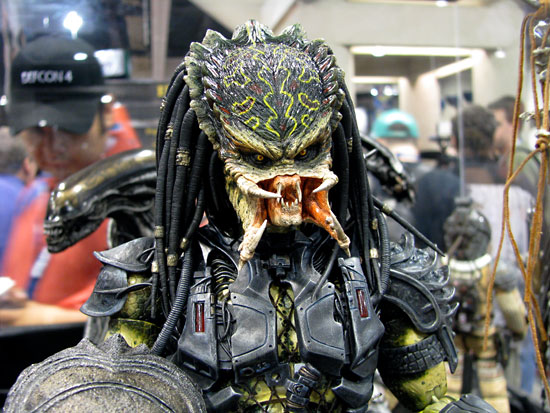 Link to Flickr: Predator statuette.